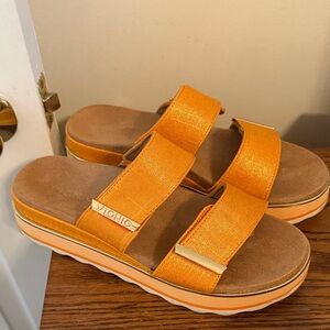 Vionic Women's Brandie Flatform Comfort Slides Sandals Marmalade Metallic, sz 9